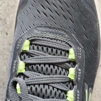 Skechers Ayakkabı İmalat Hatasını Kullanıcıya Yüklüyor