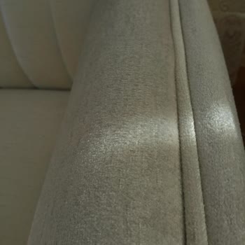 Bellona Larissa Koltuk Takımında Leke Sorunu