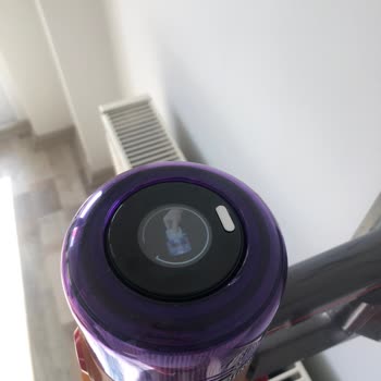 Dyson V12 Detect Slim Absolute Dikey Süpürge Filtre Temizliği