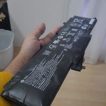 HP Omen Pil Şişmesi Ve Parça Tedarik Problemi