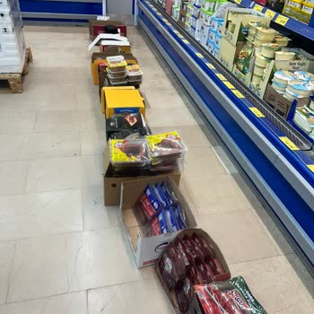 BİM Ürünlerin Yerde Olması