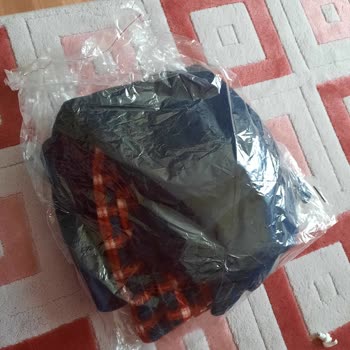 LC Waikiki Etiketsiz Ve Kötü Bir Şekilde Naylonda Gelen Sipariş