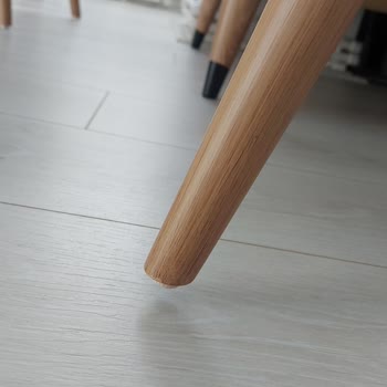 İstikbal Teslim Edilen Sandalyelerimin Ayakları Kısa Sallanıyor