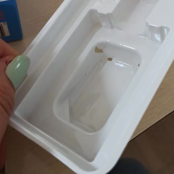 Cosmetica.com.tr Hasarlı Ürünün Kargosu Alıcıya Kesiliyor