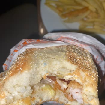 Popeyes Burgeri Küflü Yolladı Ve İade Kabul Etmedi!