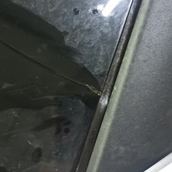 Nazer Otomotiv Yeni Değişen Camdan Hızla Yayılan Çatlak