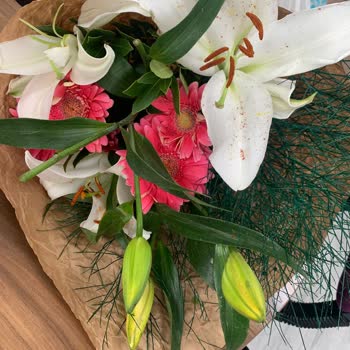 Bursa Çiçek Merkezi Çiçek Siparişi Verdim Çöpe Gitti Para