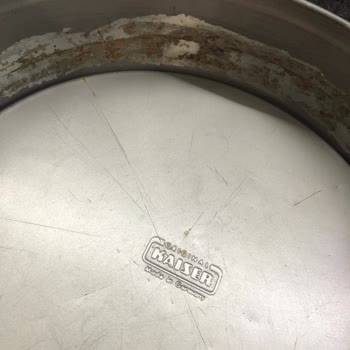 Gallery Crystal Kaiser Kelepçe Paslandı