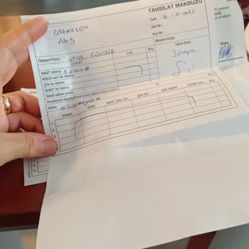 Amerikan Kültür Yabancı Dil Kursları Almadığımız Hizmet İçin Para Ödettirdiler.