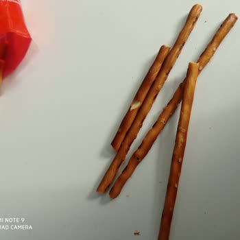 Ülker Çubuk Kraker Yanmış Ürün Satıyor