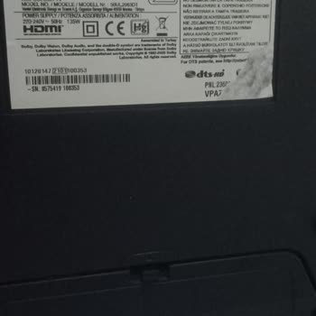 Toshiba Ekrandaki Çizikler Daha Garantisi Bitmedi