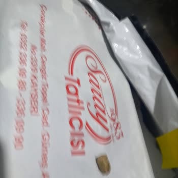 Saray Tatlıcısı Baklavadan Taş Çıktı