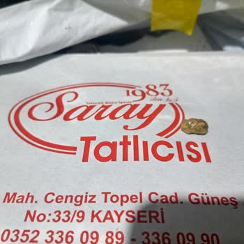 Saray Tatlıcısı Baklavadan Taş Çıktı