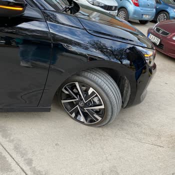 Opel Corsa Lastik Patlaması Ve Aracın Uyarı Vermemesi
