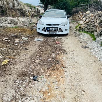 Karayolları Genel Müdürlüğü Bizim Köyün Yolu Çukurlu Bu Halde Acil Yardım