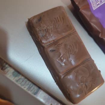 Milka Çikolata Migros Sanal Markette Tarihi Geçmiş Satılıyor