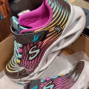 Skechers Kalitesiz Ayakkabı, Yetersiz Hizmet!