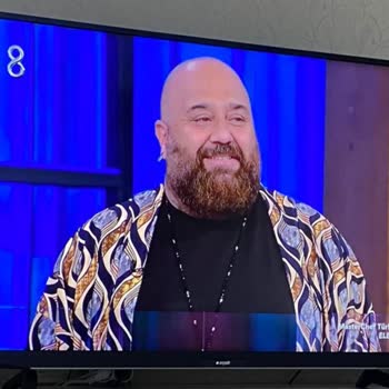 Arçelik Televizyon Ekranda Oluşan Çizgiler