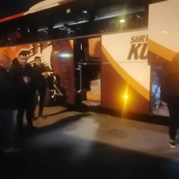 Siirt Diyar Seyahat 30 Dakika Dedi 15 Dakika Kalkıp Yaptı İnsanlar Dalga Geçiyor Bir De