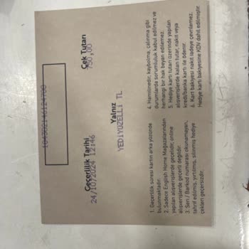 English Home Mağaza Çalışanının Umursamazlığı