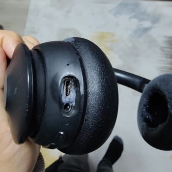 Baseus 100W TYP-C Kablo Ucu Ve Cihazımın Girişi Eridi