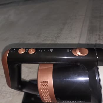 Grundig Şarjlı Süpürge Toz Torbası Bağlantı Noktası Tam Oturmuyor