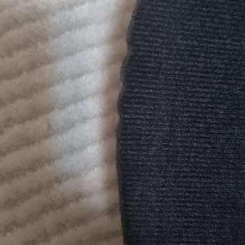 Slazenger Sneakers Order Came with Unmatching Insoles, Sizing Is Faulty