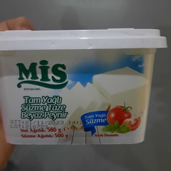 Şok Market Son Kullanma Tarihi Geçmiş Peynir Satıyor.