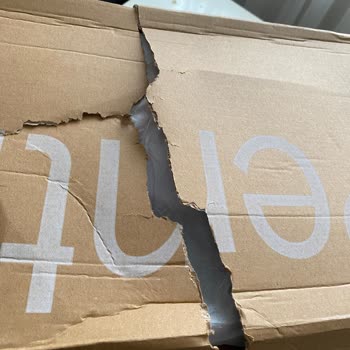 Penti Kargom Açılmış Şekilde Geldi