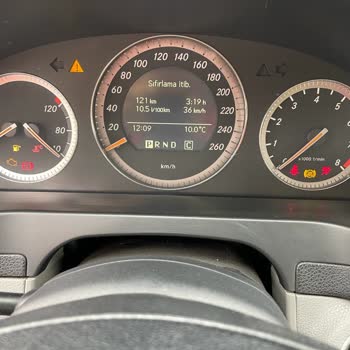 Mengerler Yetkili Serviste Kabus: Aracım İhmalkar Kullanılmış Ve Zarar Görmüş!