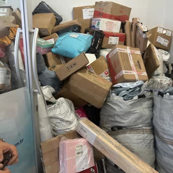 Sürat Kargo Kargomu Getirmiyor Gittiğimde De Vermiyor