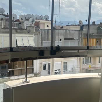 Kaya Camlama Cam Balkon Parçalarının Eksik Kalması