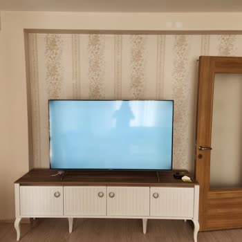 Grundig Marka TV Köşelerinde Ekran Kararması