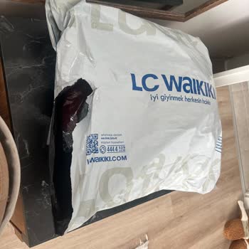 LCW Hasarlı Gelen Kargo (içinden Ürün Eksik)