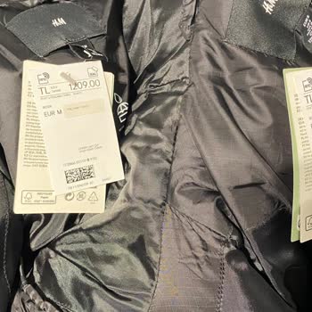 H&M İki Farklı Fiyat Farkı