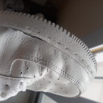 İzmir Agora Barçın Ürünlerin Arkasında Durmuyor.