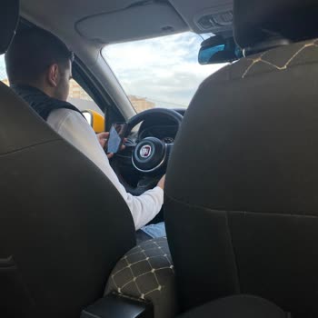 İBB - İstanbul Büyükşehir Belediyesi Taksi Şoförünün Dikkatsiz Hareketi