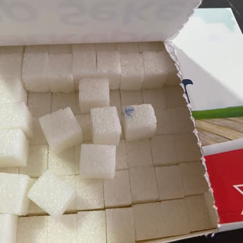 Tatküpü Şeker İçinden Mavi İp Çıktı