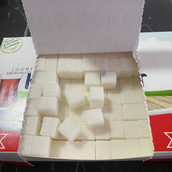 Tatküpü Şeker İçinden Mavi İp Çıktı