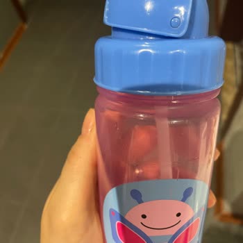 Skip Hop Su Matarasının Tutma Yerinin Kopması