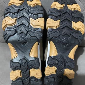 FLO Ayakkabı FLO İnternet Mağazasından Alınan Botların Bir Çifti 37 Diğeri 39