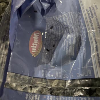 Mutlu Makarna Böcek Çıktı... Şikayetçiyim