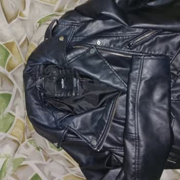 Derisi Dökülen Pull & Bear Deri Ceket