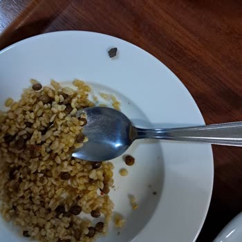 Hayrettin Karaman Kyk Kız Öğrenci Yurdu'nda Yemekten Taş Çıktı