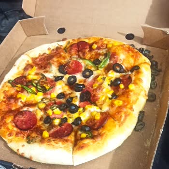 Pizza Hut Ve Yemeksepeti İş Birliği İle Nasıl Aç Kalınır?