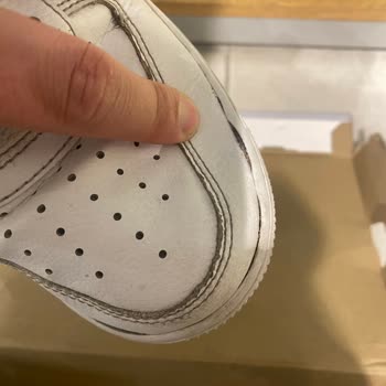 Nike Air Force Açılma Sorunu