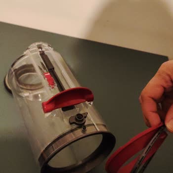 Dyson V15 Süpürgem Bozuldu