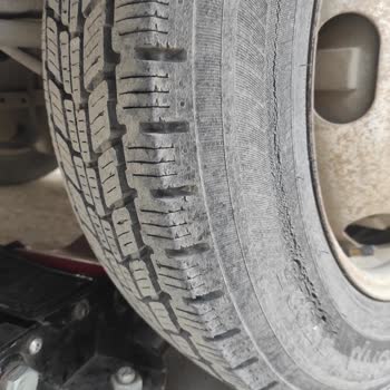 Petlas Lastik Dişler Erimeden Yanaklar Deforme Oluyor