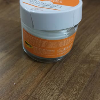 Gratis Kapağı Kirik Krem Bee Beauty