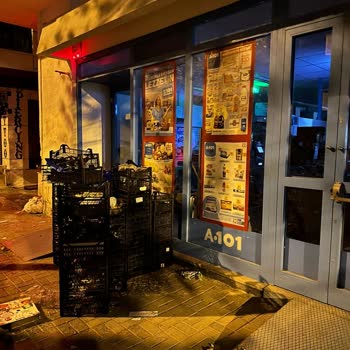 A101 Marketinin Lakayıt Ve Sokağımızı Pisletmesi